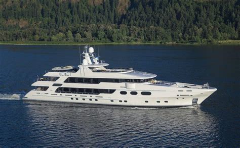 JACKPOT YACHT FOR SALE .